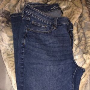Universal thread jeans